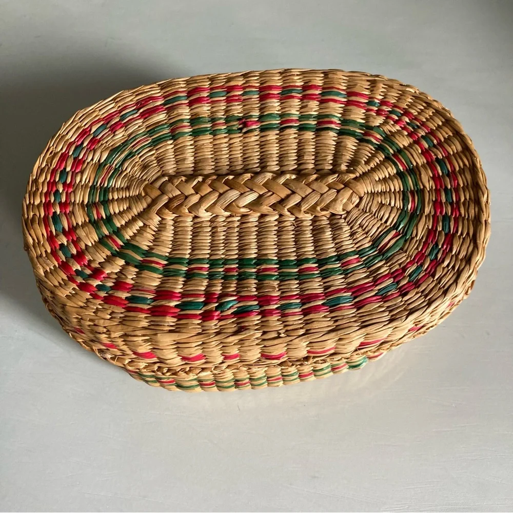 Vintage Seagrass Oval Lidded Basket With Red & Green Accents